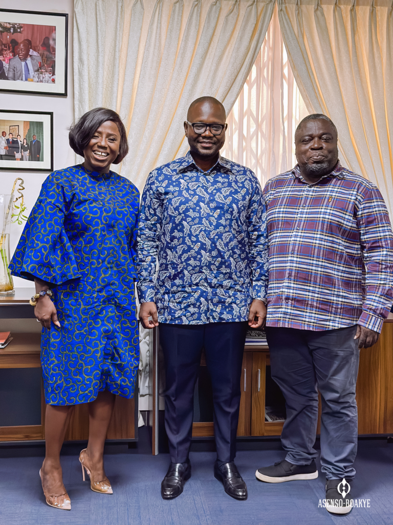 Diana Hamilton pays courtesy call on Housing Minister Asenso-Boakye