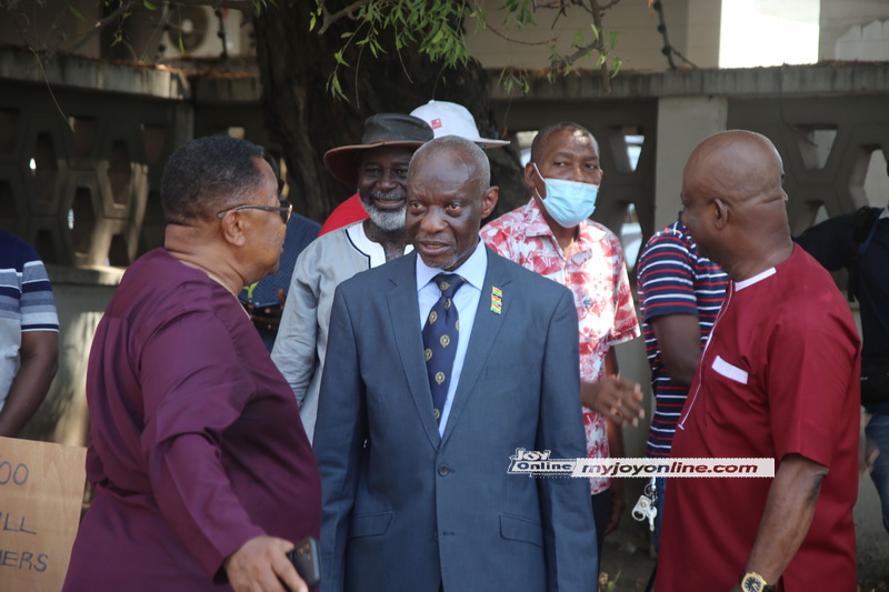 DDEP: The picketing pensioners, their moods and messages DDEP: The picketing pensioners, their moods and messages