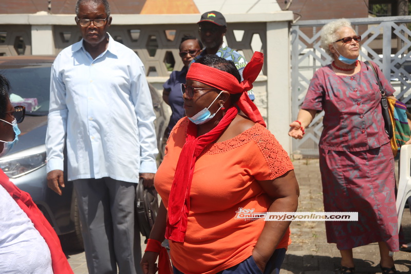 DDEP: The picketing pensioners, their moods and messages