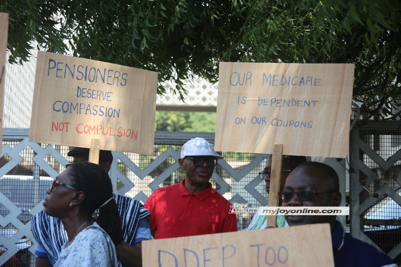 DDEP: The picketing pensioners, their moods and messages