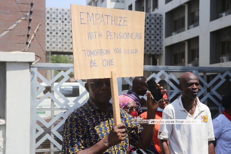 DDEP: The picketing pensioners, their moods and messages DDEP: The picketing pensioners, their moods and messages