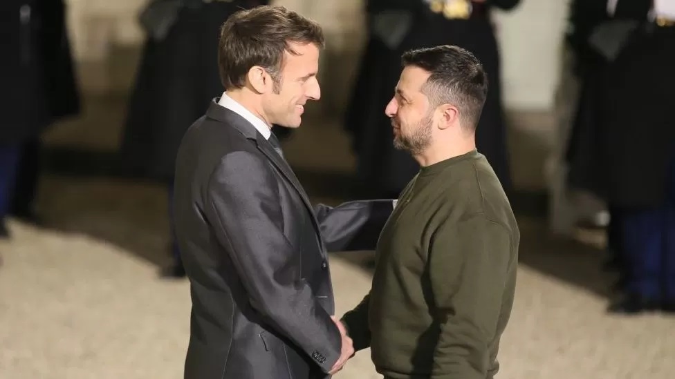 Macron mulls stripping Putin of France's top honour