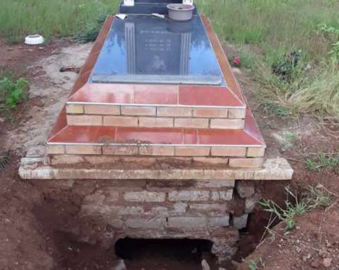 The coffin was left behind by the robbers e1675862749230