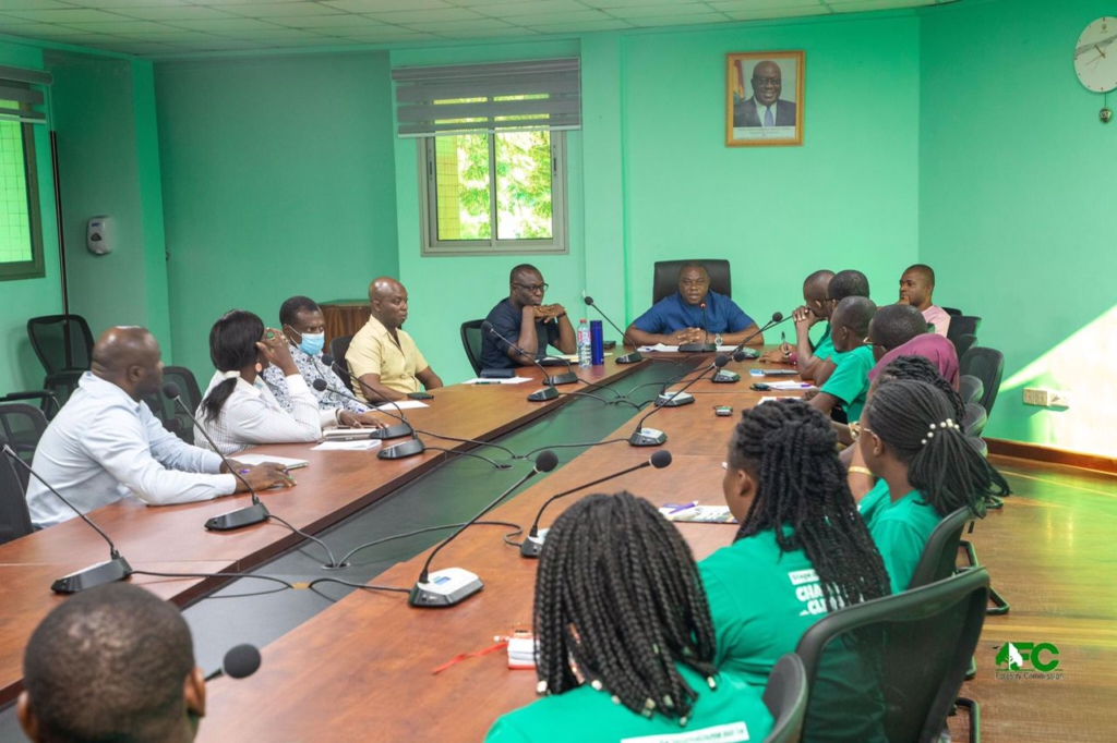 Communities to be rewarded for planting trees to reduce carbon emissions Communities to be rewarded for planting trees to reduce carbon emissions