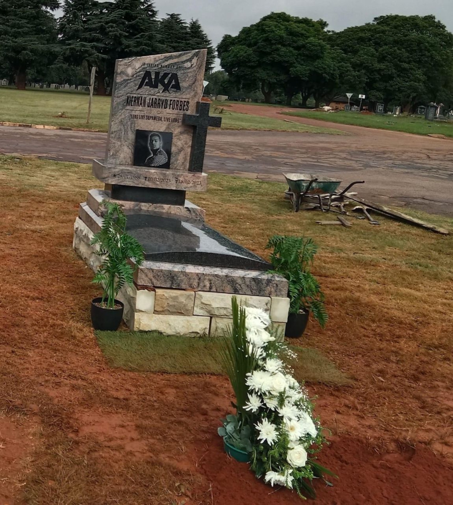 South African rapper AKA laid to rest South African rapper AKA laid to rest