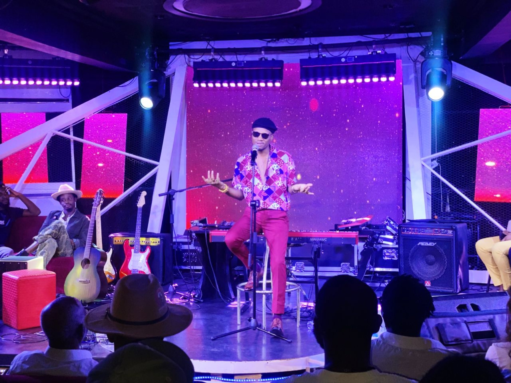 Paapa Versa treats fans to intimate 'Versa Villa' album launch Paapa Versa treats fans to intimate 'Versa Villa' album launch
