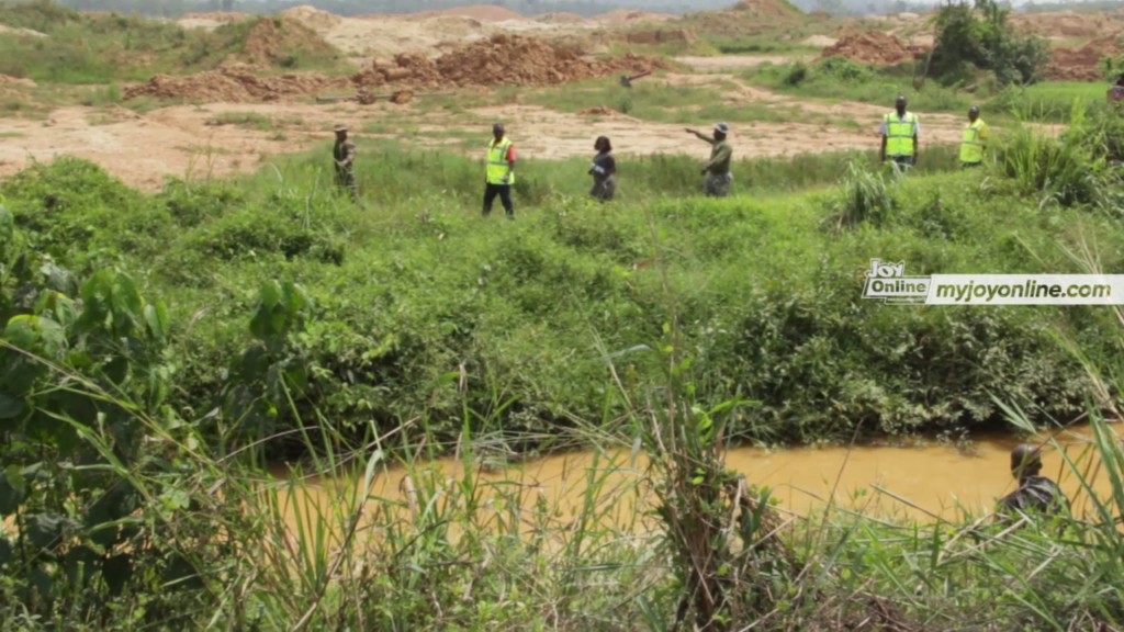Illegal miners encroaching section of Accra-Kumasi highway arrested Illegal miners encroaching section of Accra-Kumasi highway arrested