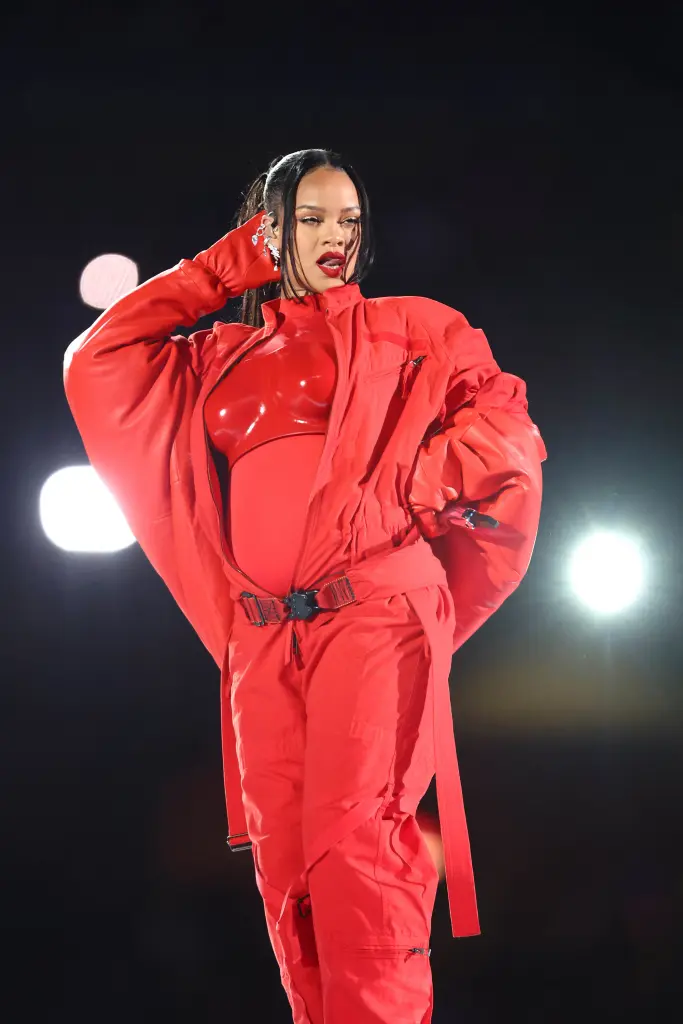 Pregnant Rihanna soars through her hits in Super Bowl 2023 halftime show