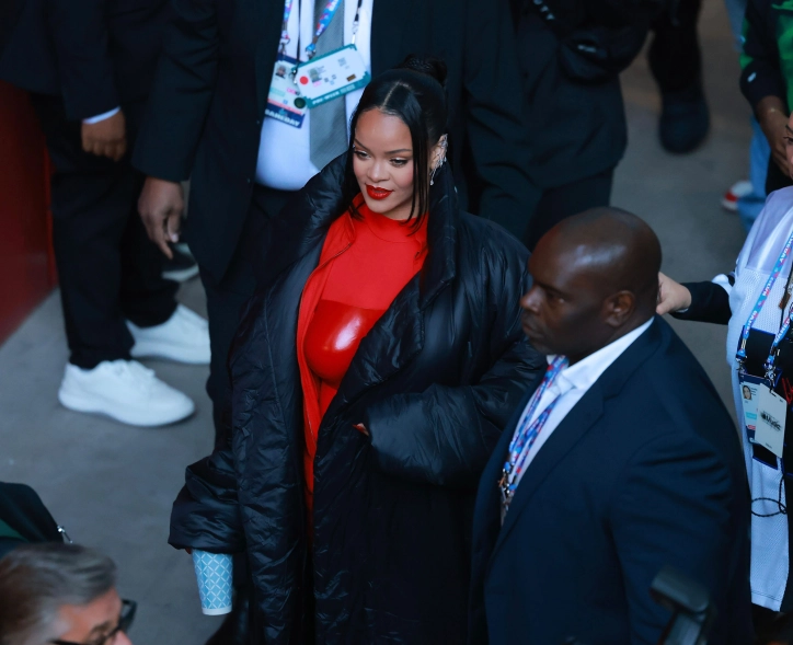 Pregnant Rihanna soars through her hits in Super Bowl 2023 halftime show