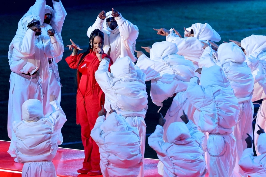 Pregnant Rihanna soars through her hits in Super Bowl 2023 halftime show