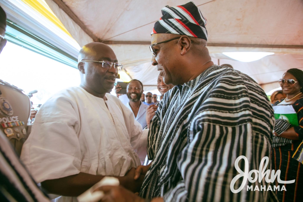 Mahama wasn’t hooted at enskinment of new Yagbonwura; ignore Koku Anyidoho’s fake video - NDC Mahama wasn’t hooted at enskinment of new Yagbonwura; ignore Koku Anyidoho’s fake video - NDC