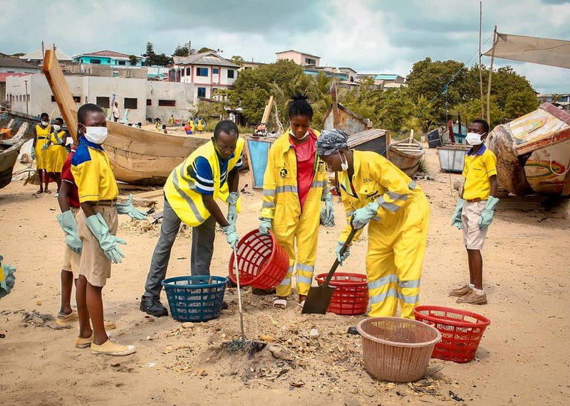 EcoZoil marks World Water Day with beach clean-up and public sensitisation exercises