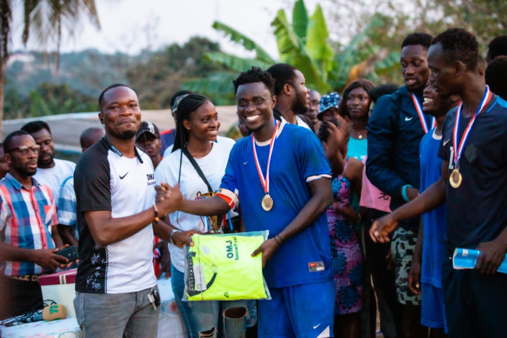 nachrichten Konkonuru ging als Sieger aus dem ersten OMJ-Fußballfest in Akuapem South hervor