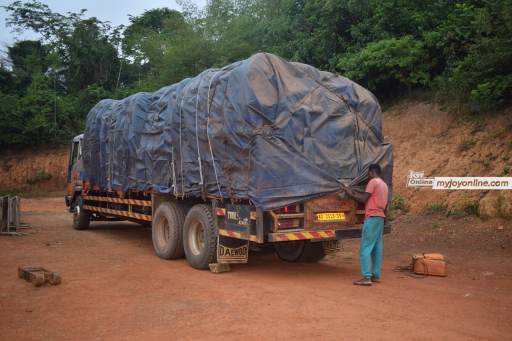 Police intercept 336 bags of cocoa beans being smuggled to Ivory Coast