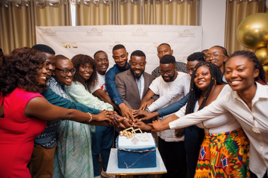 Quick Angels supports 10 entrepreneurs with ¢25,000 each Quick Angels supports 10 entrepreneurs with ¢25,000 each