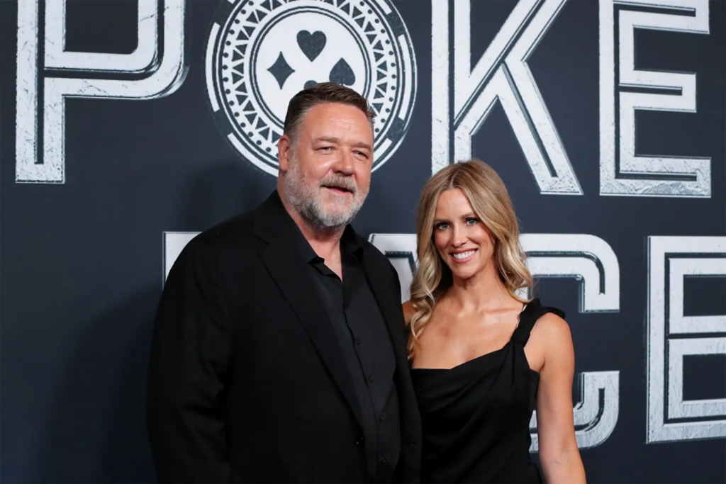 Russell Crowe, girlfriend refused service at Australian restaurant for failing to meet dress code Russell Crowe, girlfriend refused service at Australian restaurant for failing to meet dress code