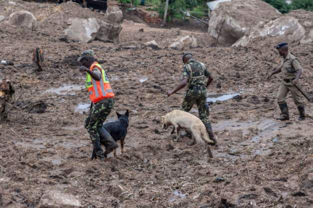 Storm Freddy: More than 400 still missing in Malawi