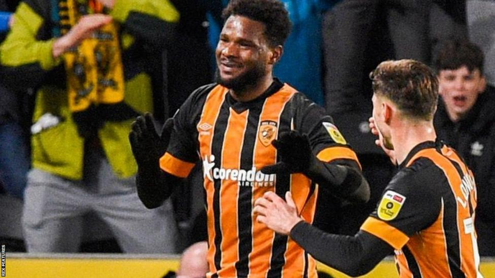 Benjamin Tetteh gets off the mark as Hull beat West Brom