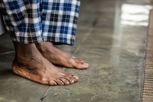 Walking barefoot improves menstrual flow, eyesight,   sleep, hypertension, pain, and inflammation