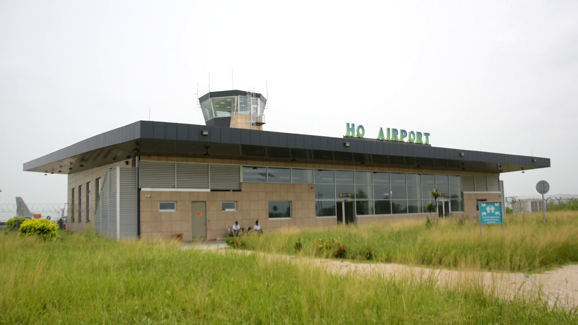 ECG disconnects power to Ho Airport, GRA over debt - Vimarsana News