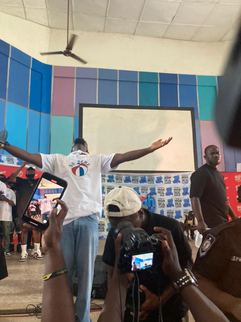 Sarkodie thrills students at Yaa Asantewaa Girls Senior High School