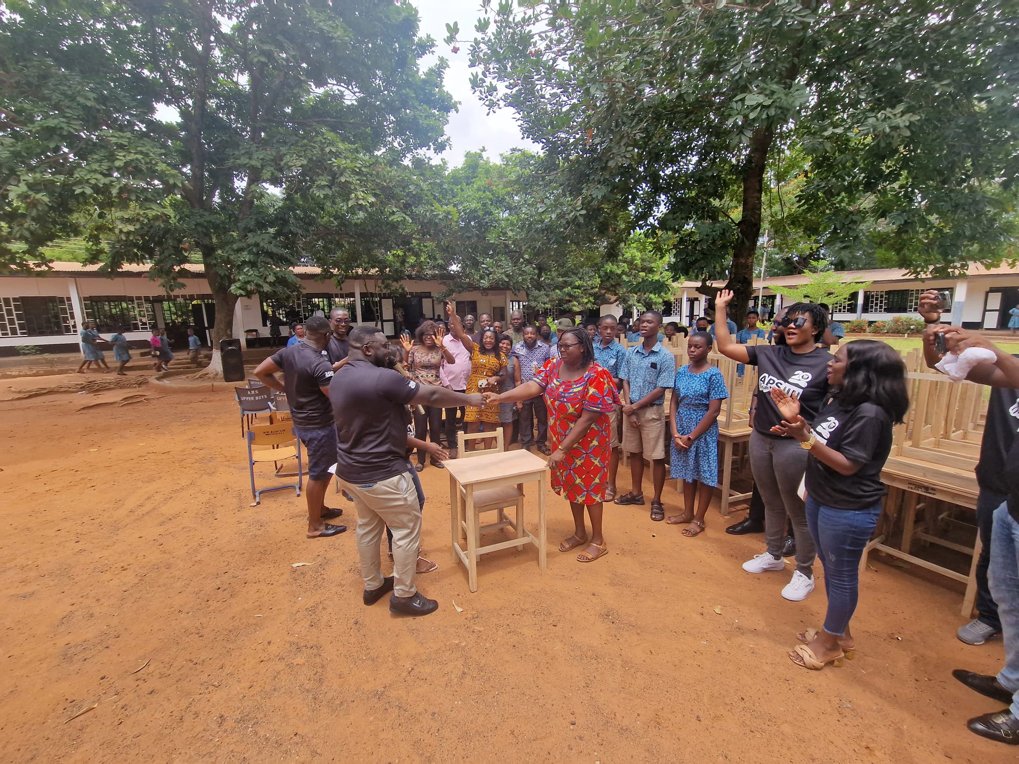 2003 year group of Achimota Basic School donates to mark 20th anniversary - Vimarsana News