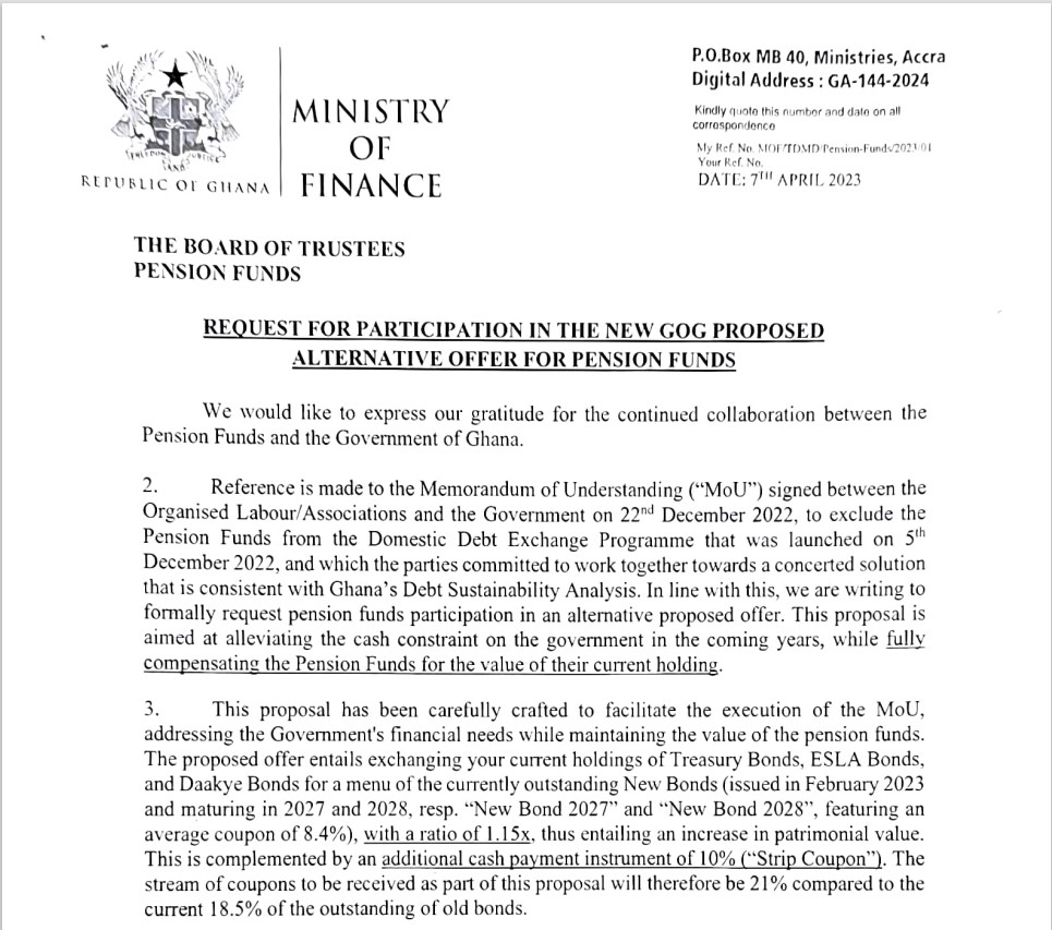 Finance Minister requests participation of pension funds in new proposed offer, in spite of denials Finance Minister requests participation of pension funds in new proposed offer, in spite of denials