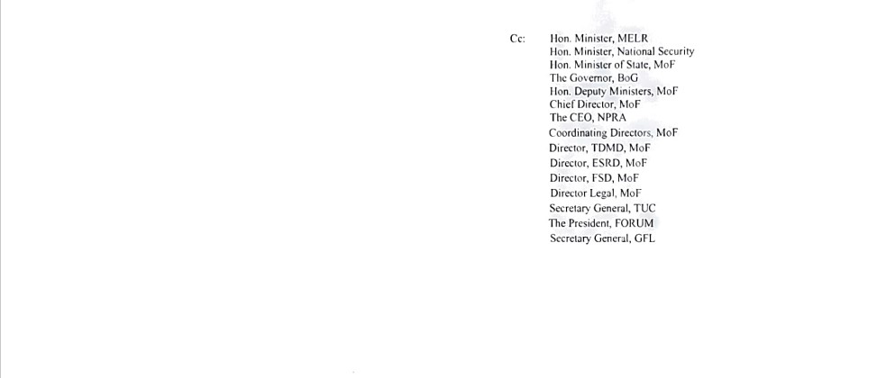 Finance Minister requests participation of pension funds in new proposed offer, in spite of denials Finance Minister requests participation of pension funds in new proposed offer, in spite of denials