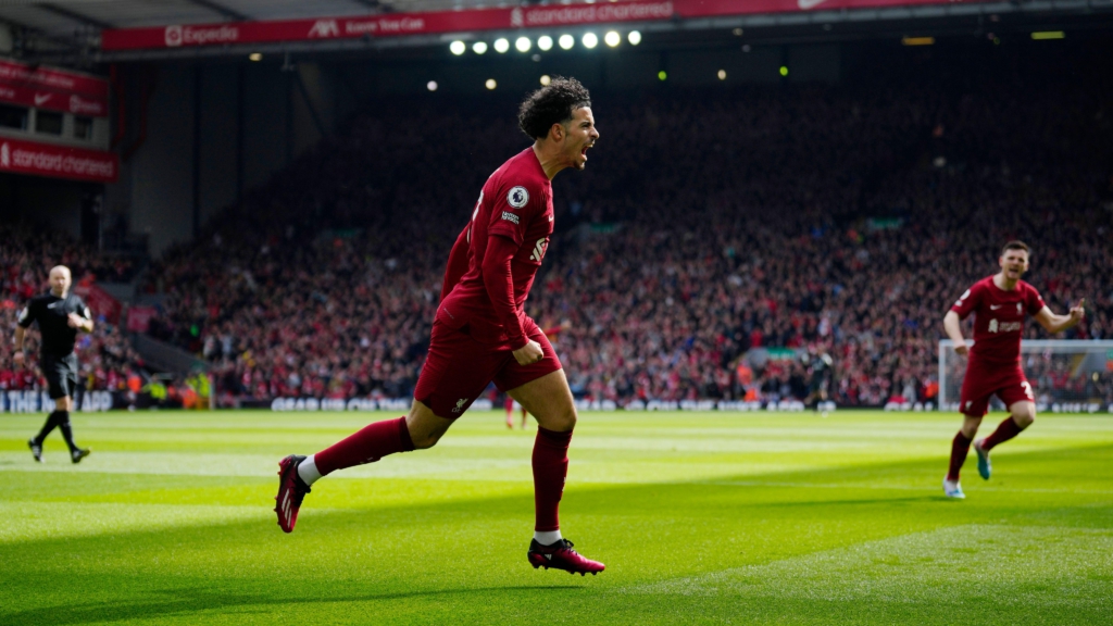 Liverpool edge out Tottenham in seven-goal thriller 2 Liverpool Spurs