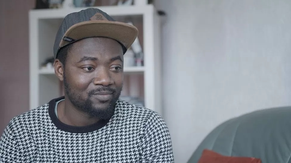 From Ghana to Germany: Tracking down the owner of a lost wallet From Ghana to Germany: Tracking down the owner of a lost wallet