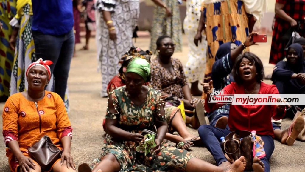 Ashanti Regional Minister chastises unpaid school feeding caterers who besieged Regional Coordinating Council