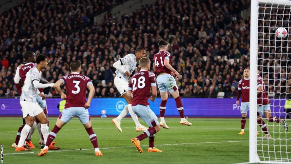Liverpool fight back to win at West Ham
