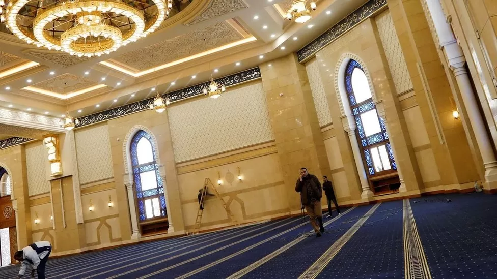 New capital's lavish mosque angers Egyptians facing poverty