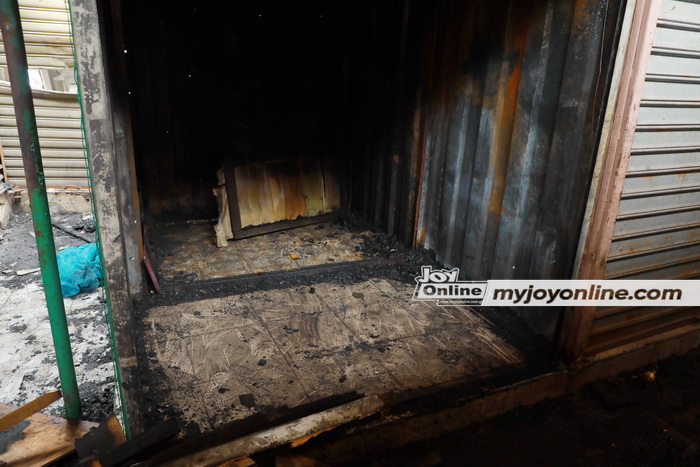 Photos: Shop owners count losses after Sunday’s fire outbreak at Kwame Nkrumah Interchange