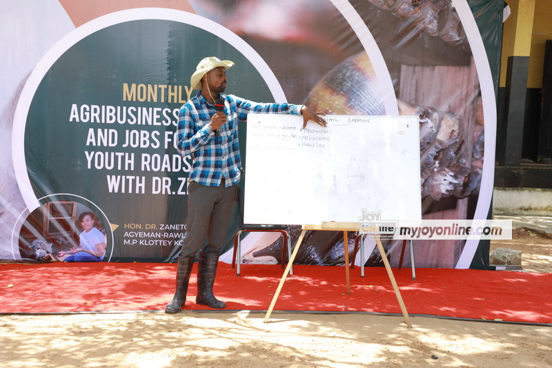 Dr. Zanetor partners Agrihouse Foundation to train youths in snail farming