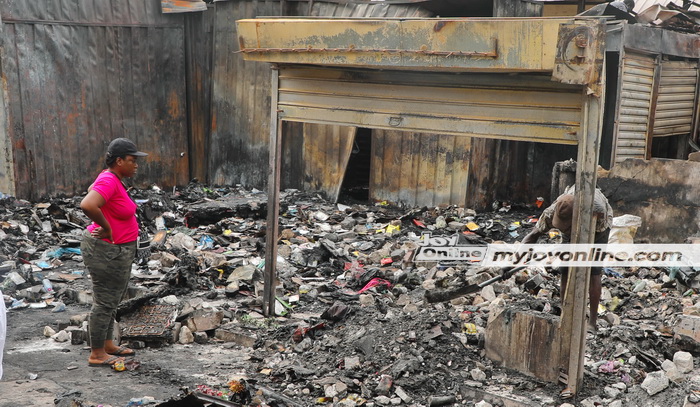 Photos: Shop owners count losses after Sunday’s fire outbreak at Kwame Nkrumah Interchange