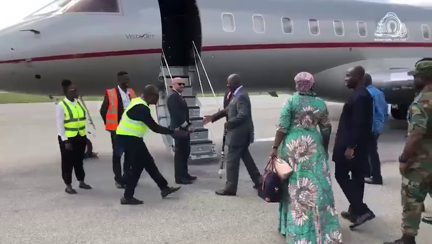 Video: Otumfuo Osei Tutu II, wife depart to Coronation of King Charles III
