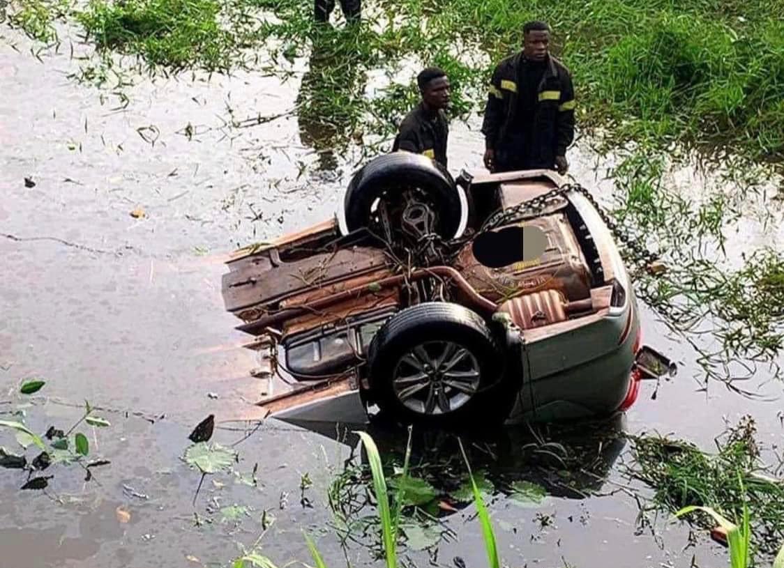 Man dies in accident with his 2 nieces on his way to mother’s funeral