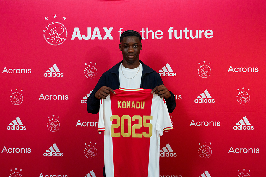 Dutch-born Ghanaians Konadu and Appiah sign first professional contracts with Ajax