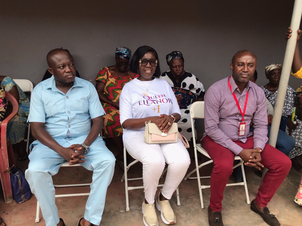 Nhyira FM’s Mama Effe donates 3 mechanised borehole water projects to Kyerekrom community Nhyira FM’s Mama Effe donates 3 mechanised borehole water projects to Kyerekrom community
