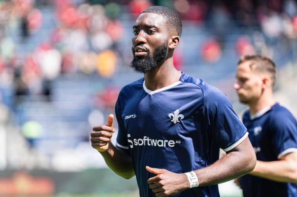Ghana defender Patric Pfeiffer reaches verbal agreement to sign for Augsburg – Report 2 IMG 6243