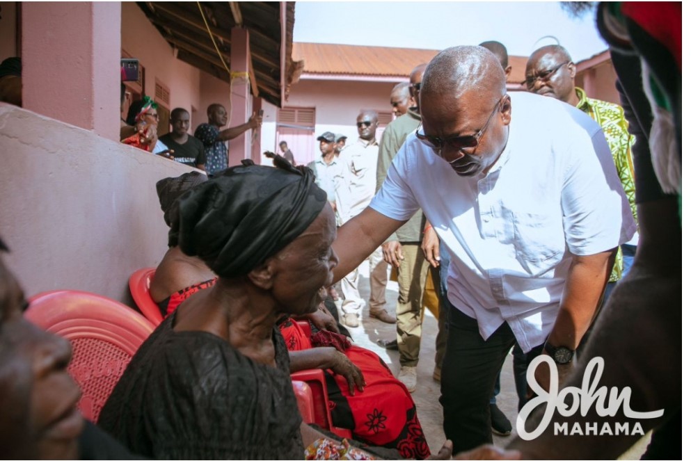 Mahama mourns with family of late Kumawu MP Mahama mourns with family of late Kumawu MP