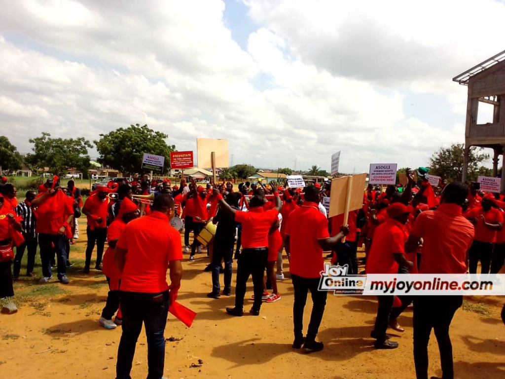 Reinstate dismissed union leaders immediately - Protestors tell Sunon Asogli management Reinstate dismissed union leaders immediately - Protestors tell Sunon Asogli management
