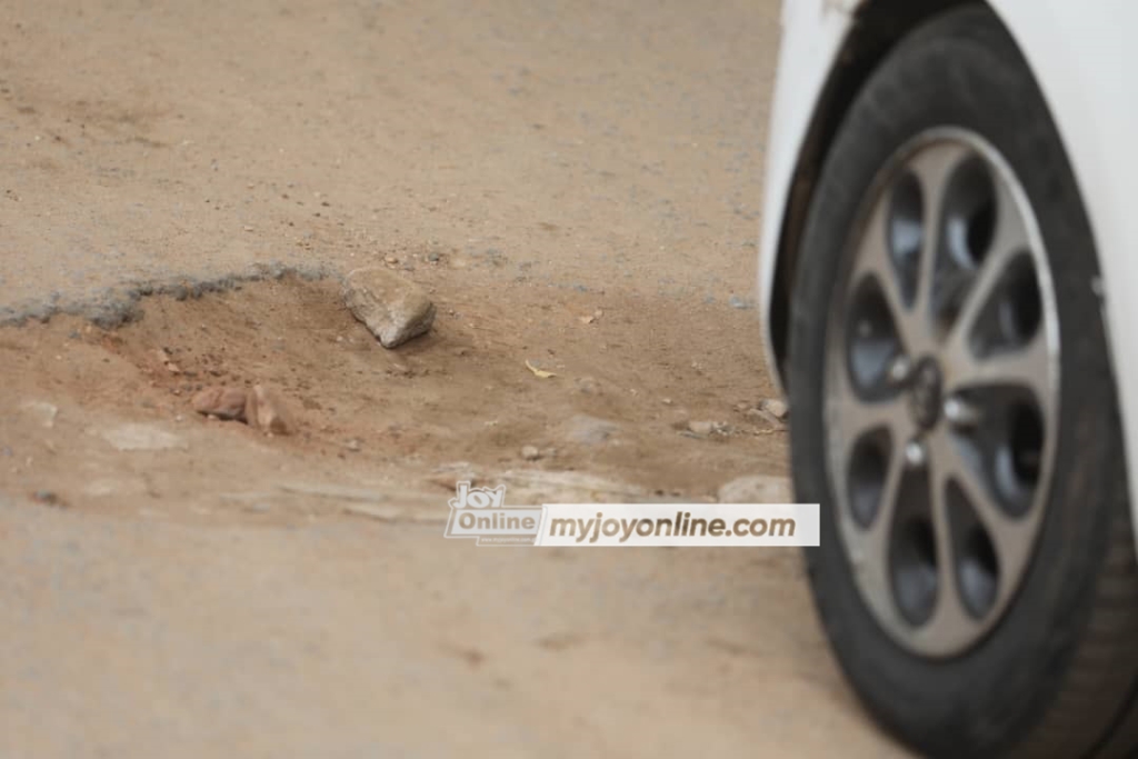 Photos: Teshie residents demonstrate over poor roads