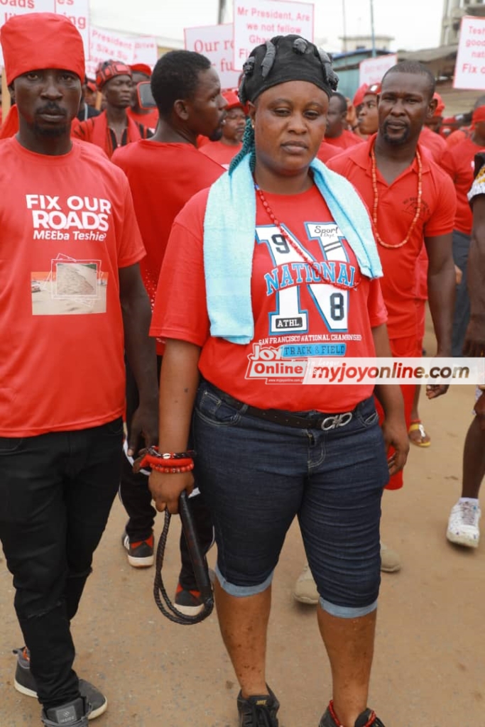 Photos: Teshie residents demonstrate over poor roads