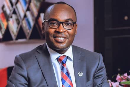 Bibiani Goldstars Sporting Club commends Bawumia's secretary for supporting club Bibiani Goldstars Sporting Club commends Bawumia's secretary for supporting club
