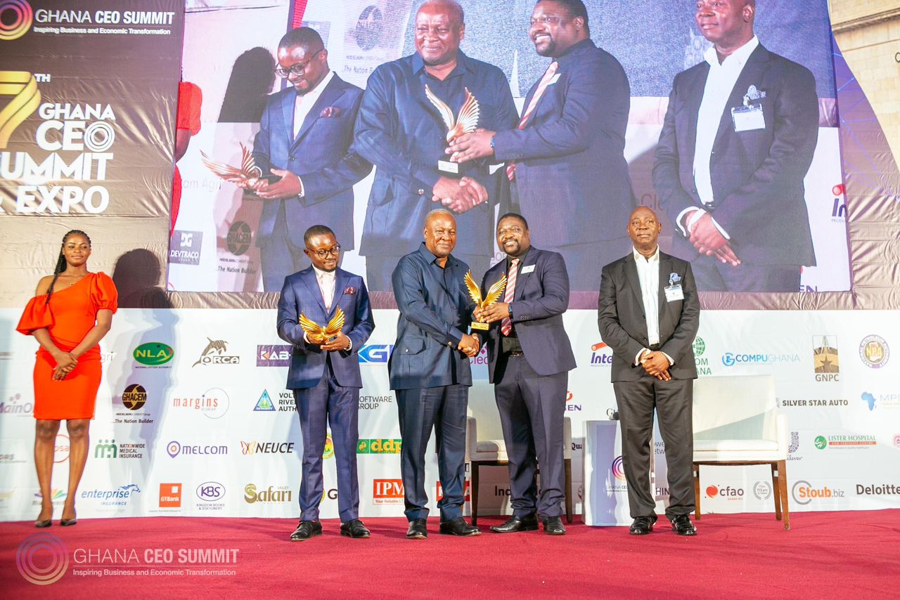 DDP Outdoor Ltd CEO wins, Leadership Excellence Awards - Vimarsana News