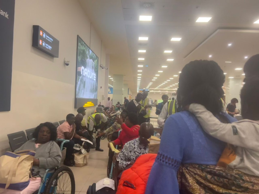 British Airways passengers disappointed after arriving at KIA without luggage
