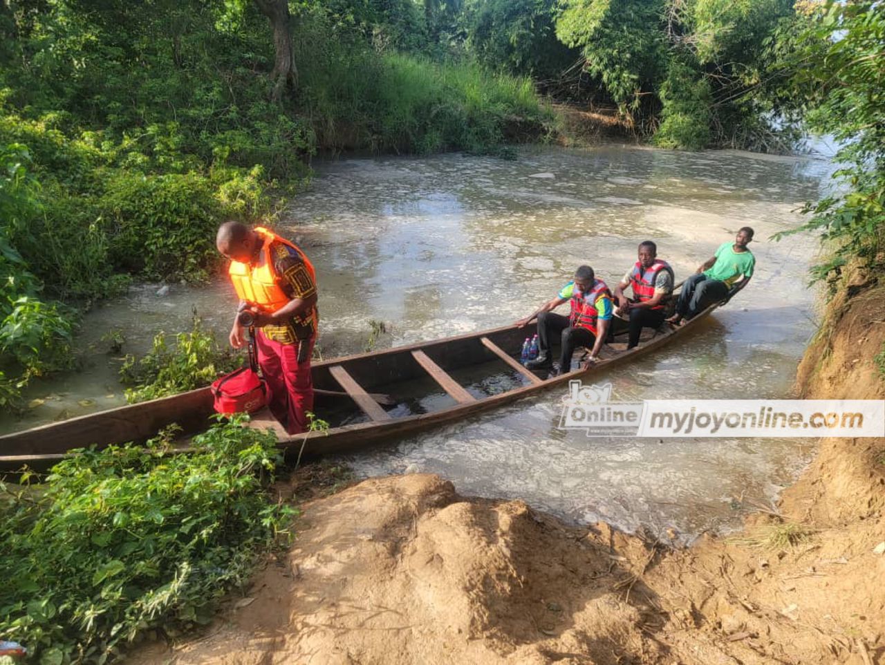 1 dead, 1 missing and 68 rescued, after boat tragedy at Bongase - Vimarsana News