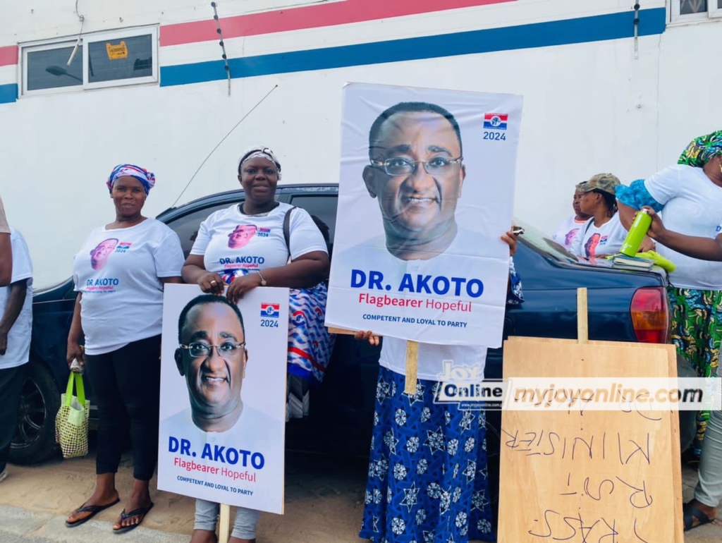 NPP flagbearership race: Supporters pick form for Dr Afriyie Akoto